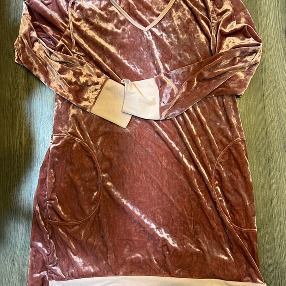 Crushed velvet mauve sweatshirt hoodie!/swim suit coverup Betsy Johnson large - Picture 6 of 12